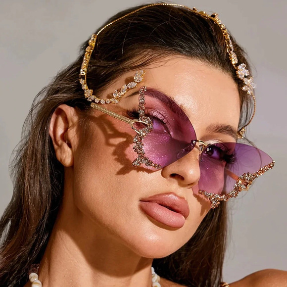 Medusa Butterfly Wings Purple Crystal Sunglasses - Picture 1 of 10